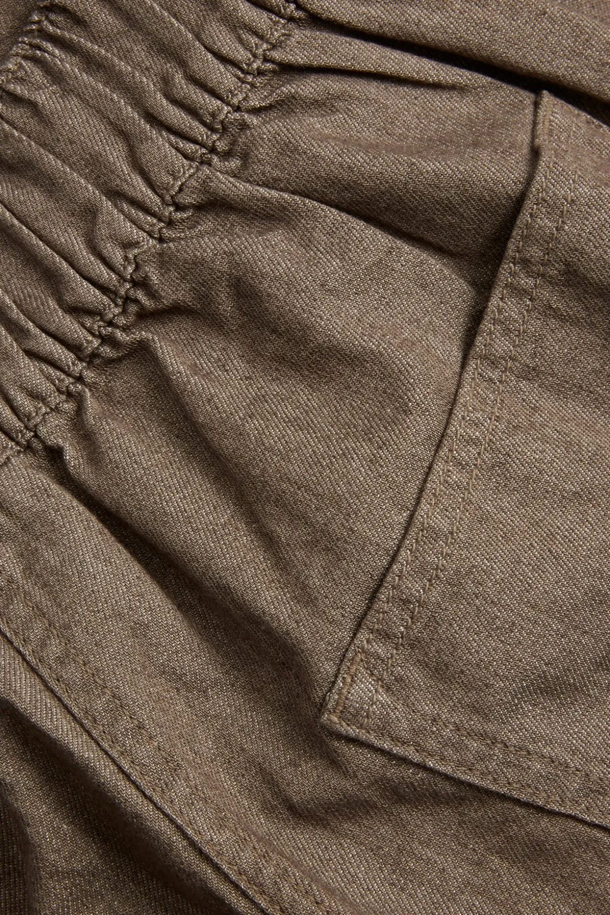 Pull-on-jeans i culotte-modell