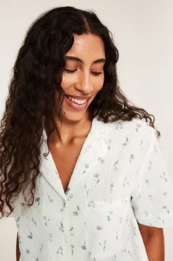 Pyjamasett i strukturmønster