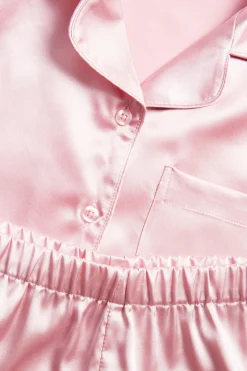 Pyjamas i sateng