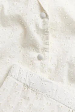 Pyjamas med broderi anglaise fra Newbie Woman