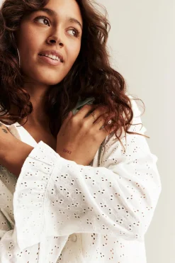 Pyjamas med broderi anglaise fra Newbie Woman