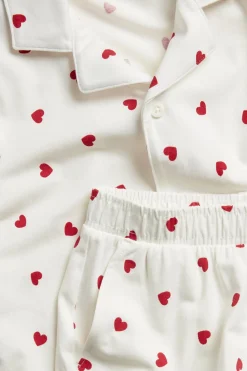 Pyjamas med hjerter for barn