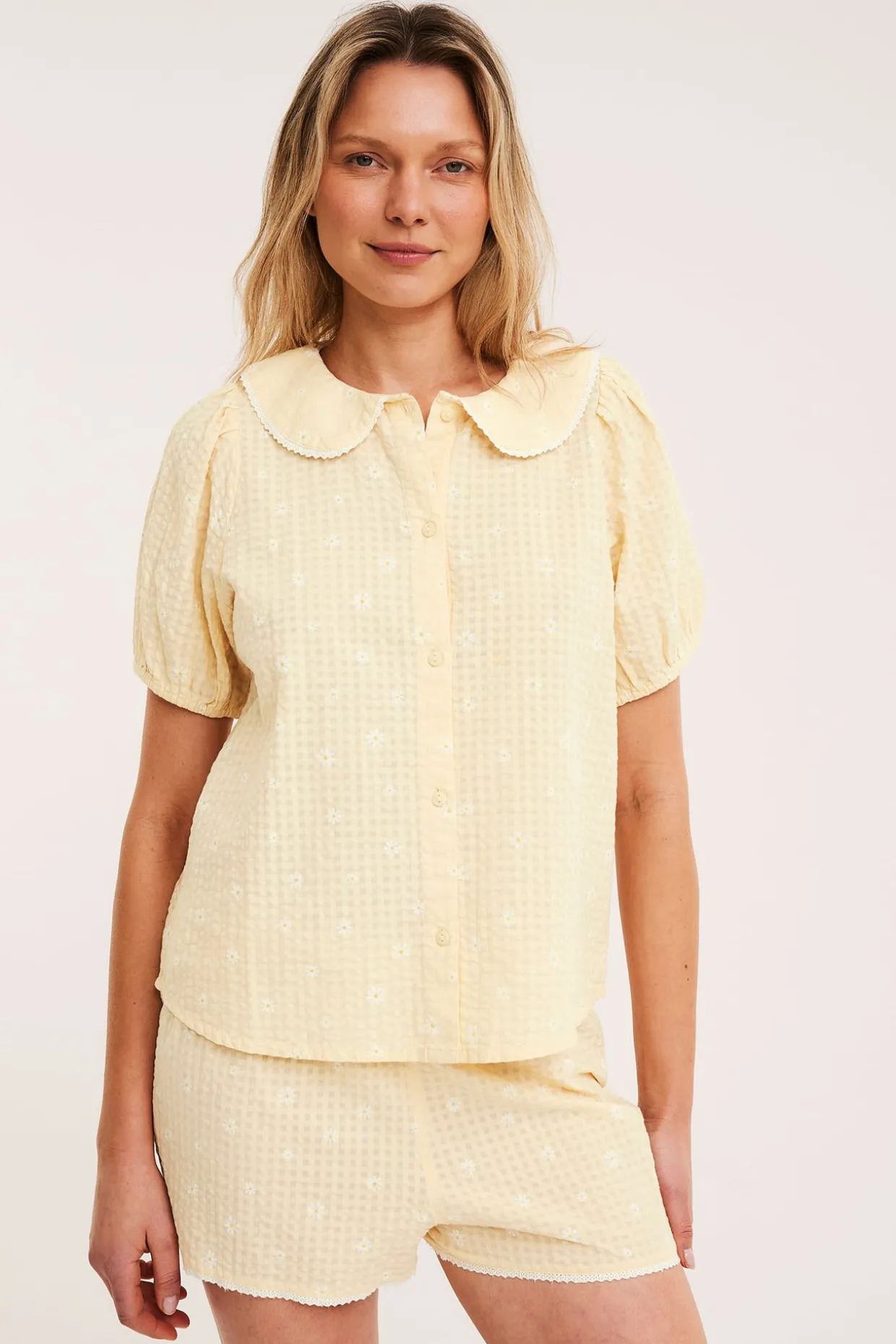 Pyjamassett i krepp
