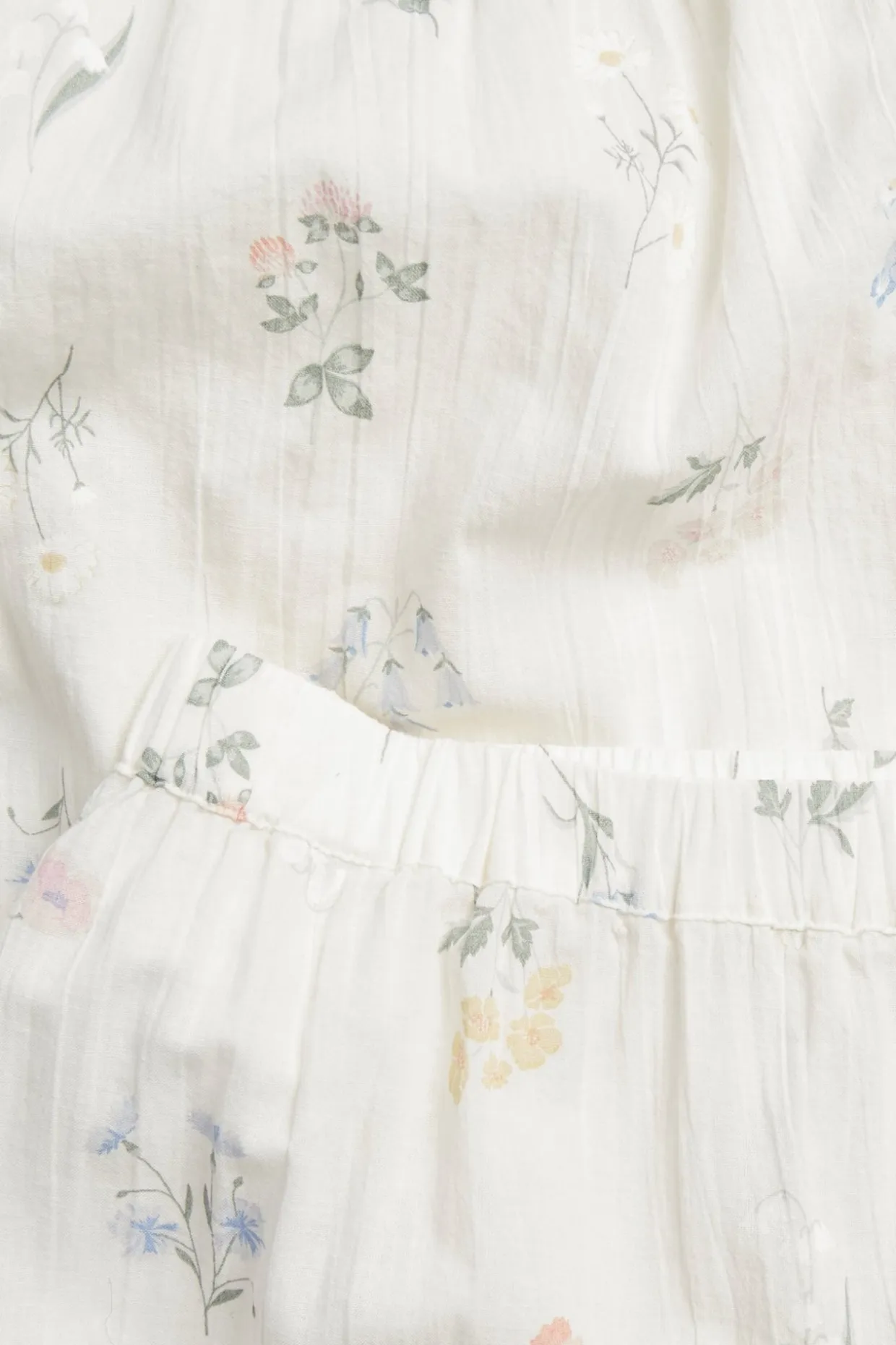 Pyjamassett med volangdetaljer