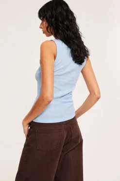 Ribbestrikket singlet