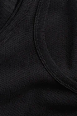 Ribbestrikket singlet