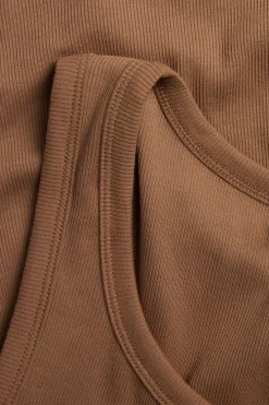 Ribbestrikket singlet