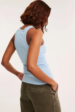Ribbestrikket singlet