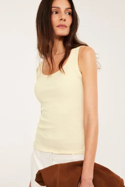 Ribbestrikket singlet