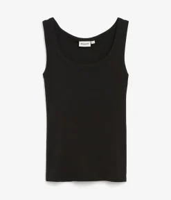 Ribbet topp