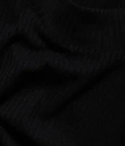 Ribbet topp med polokrage