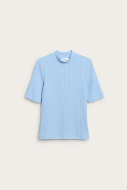 Ribbet topp med polokrage