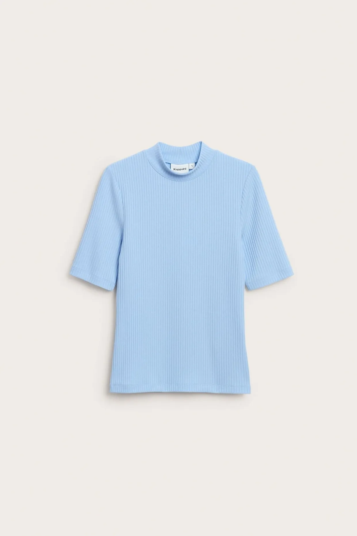 Ribbet topp med polokrage