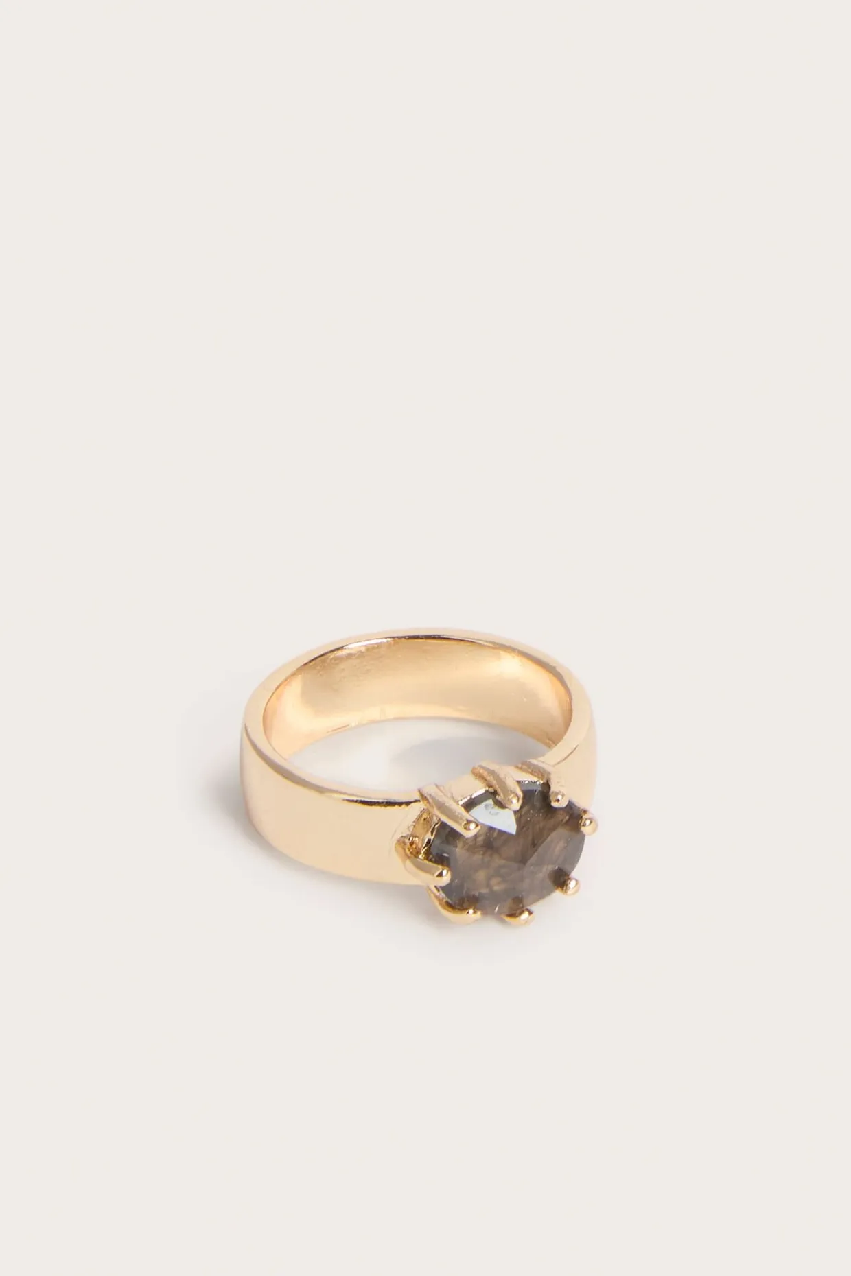 Ring med stein