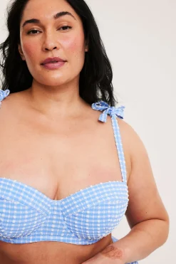 Rutete balconettebikini-BH med knytedetalj