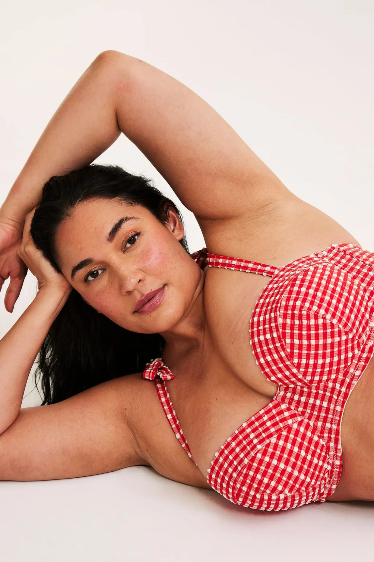Rutete balconettebikini-BH med knytedetalj