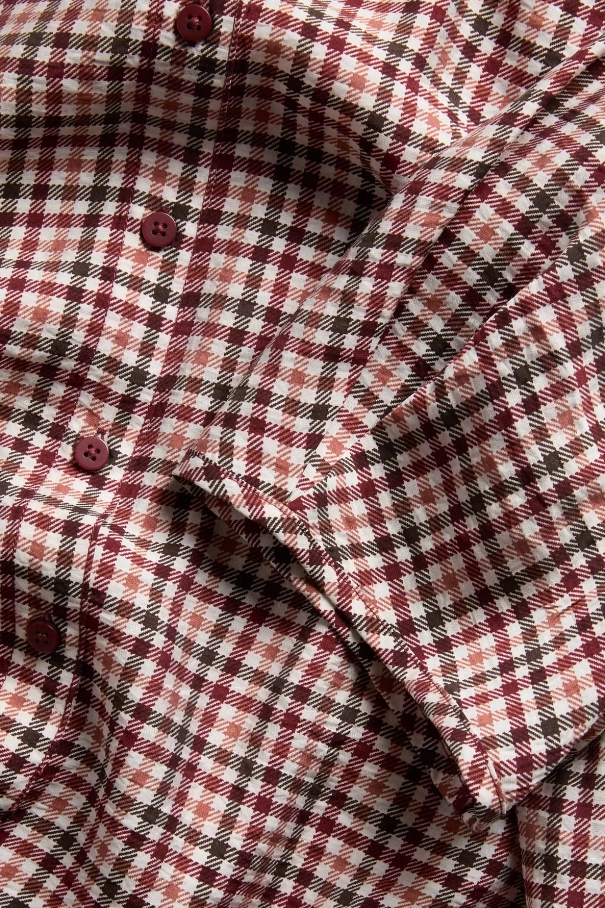 Rutete bluse i viskoseblanding