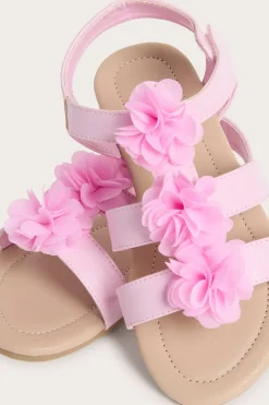 Sandaler med stoffblomster