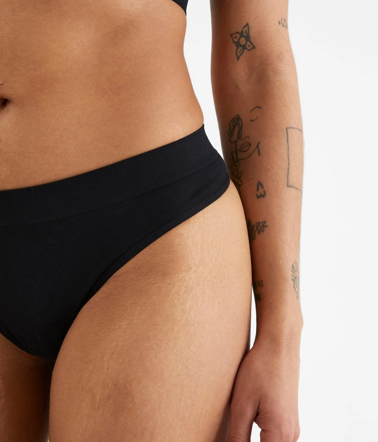 Seamless string