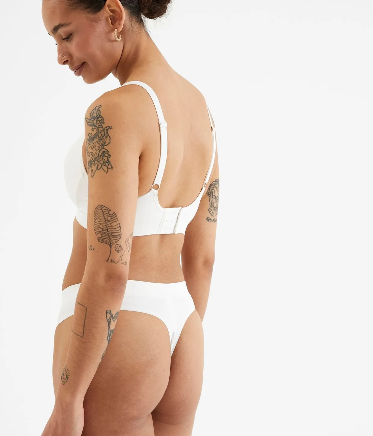 Seamless string