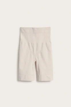 Shapingshorts med lett sømløs form