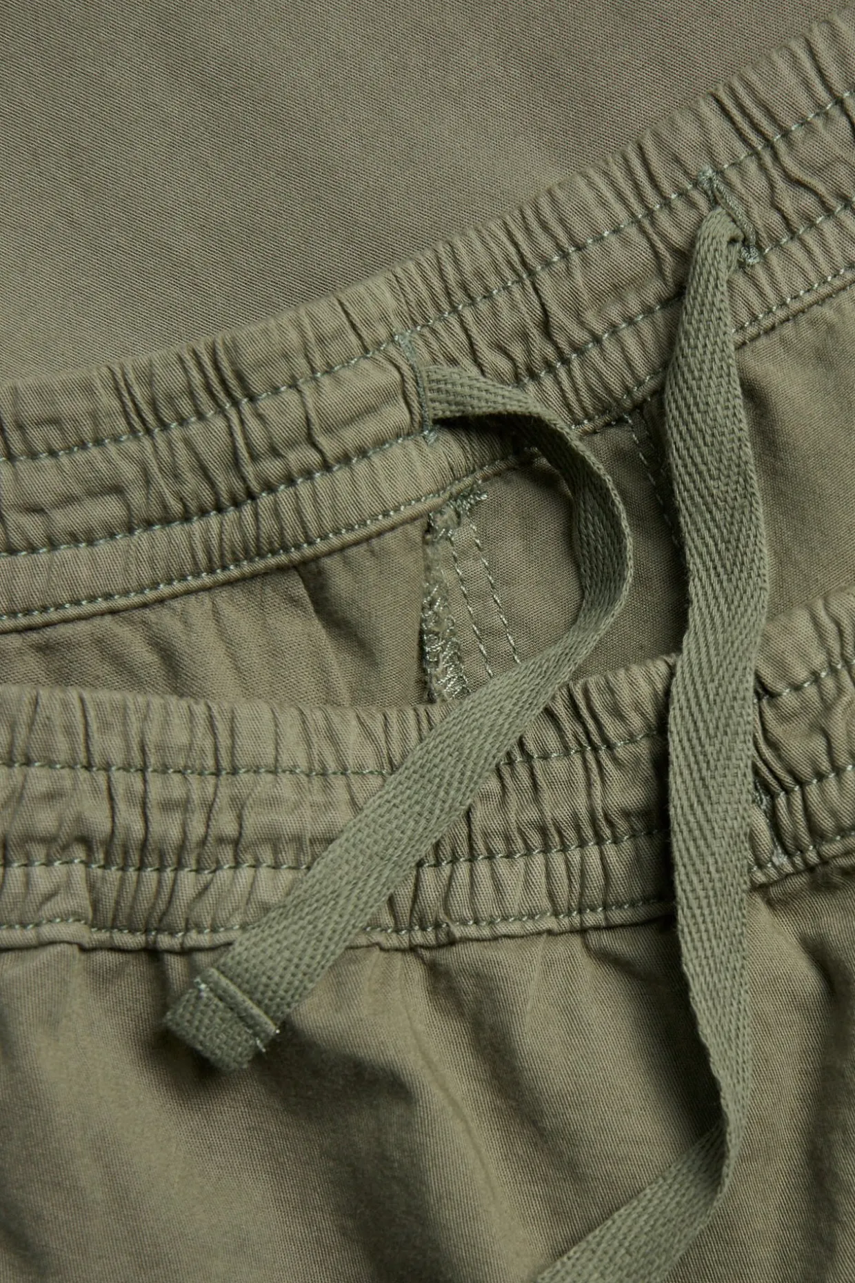 Shorts i bomullstwill med løs passform