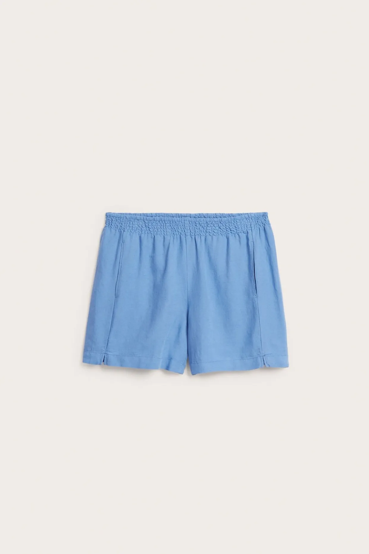 Shorts i viskose og linblanding