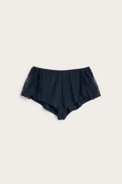 Shorts med blonder