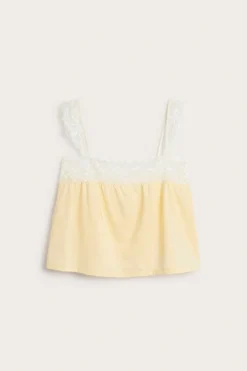 Singlet med blonder