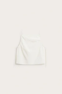 Singlet med draperingsdetaljer