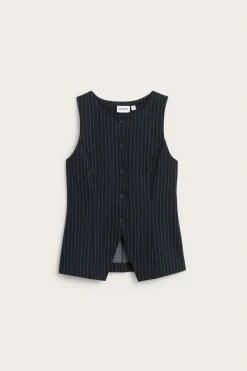 Skreddersydd vest med tynne striper