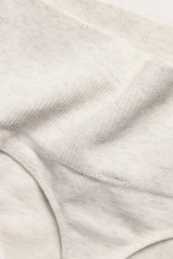 Sømløse stringtruser