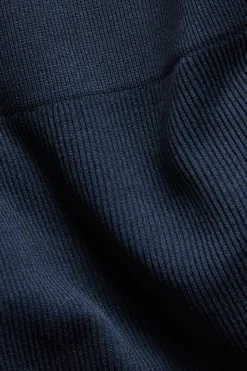 Sømløs stringtruse