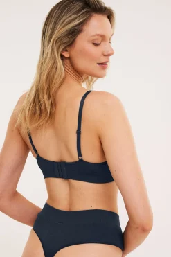 Sømløs stringtruse