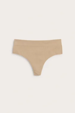Sømløs stringtruse