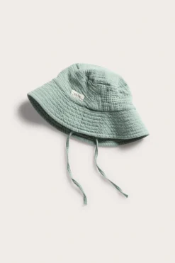 Solhatt med knytebånd
