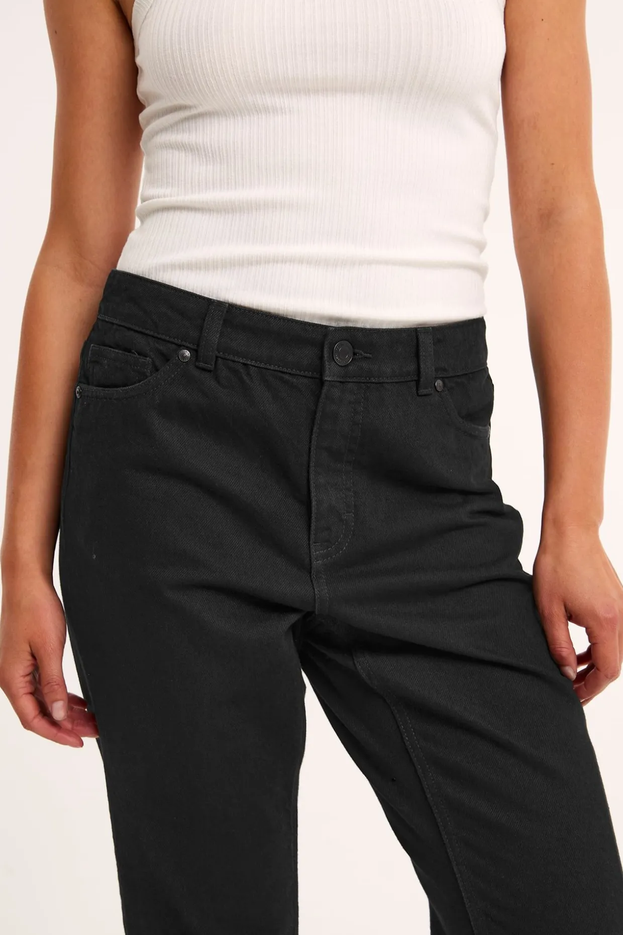 Straight jeans high waist | Svart denim | Dame | Kappahl