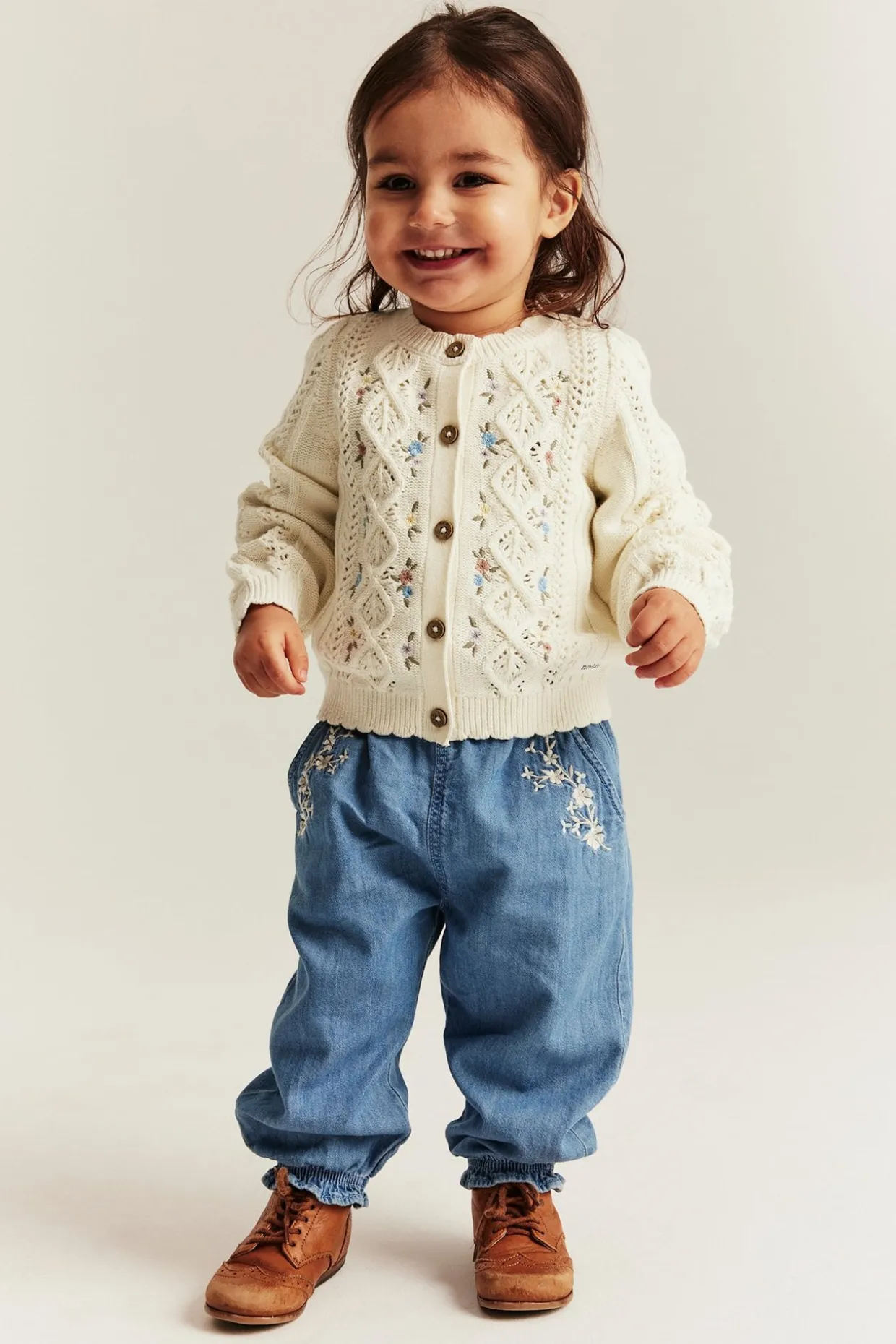 Strikket cardigan med blomstermønster