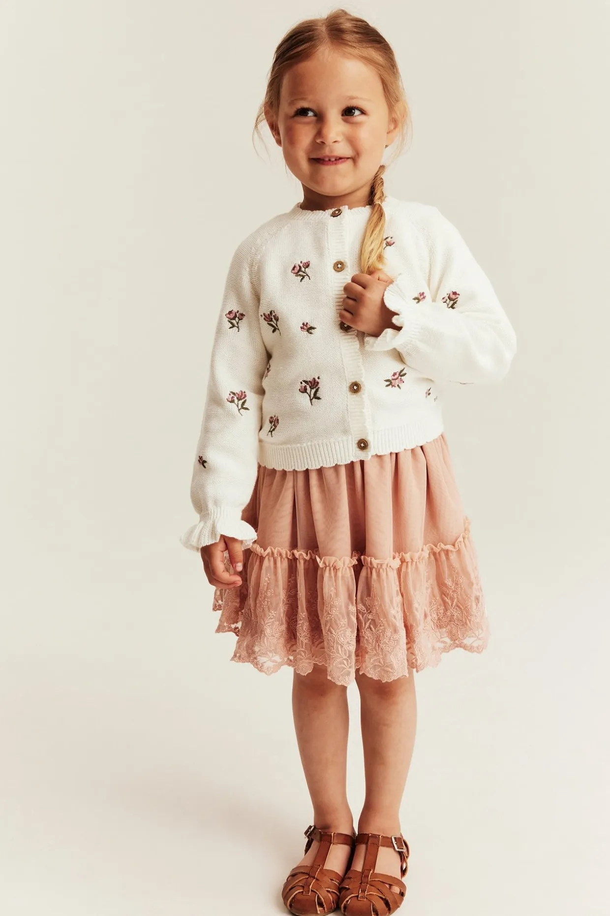 Strikket cardigan med blomster
