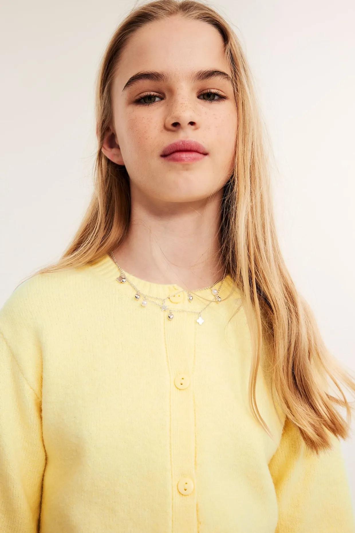 Strikket cardigan med korte ermer