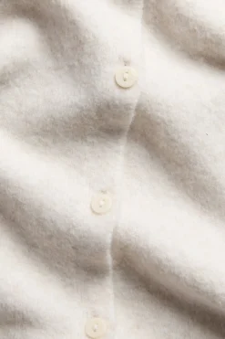 Strikket cardigan med krage og korte ermer