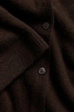 Strikket cardigan med krage og korte ermer