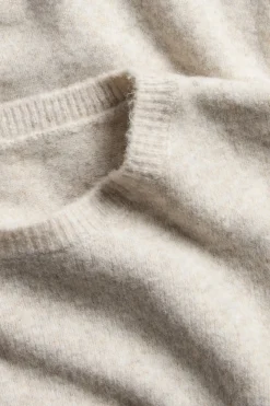 Strikket topp med båthals