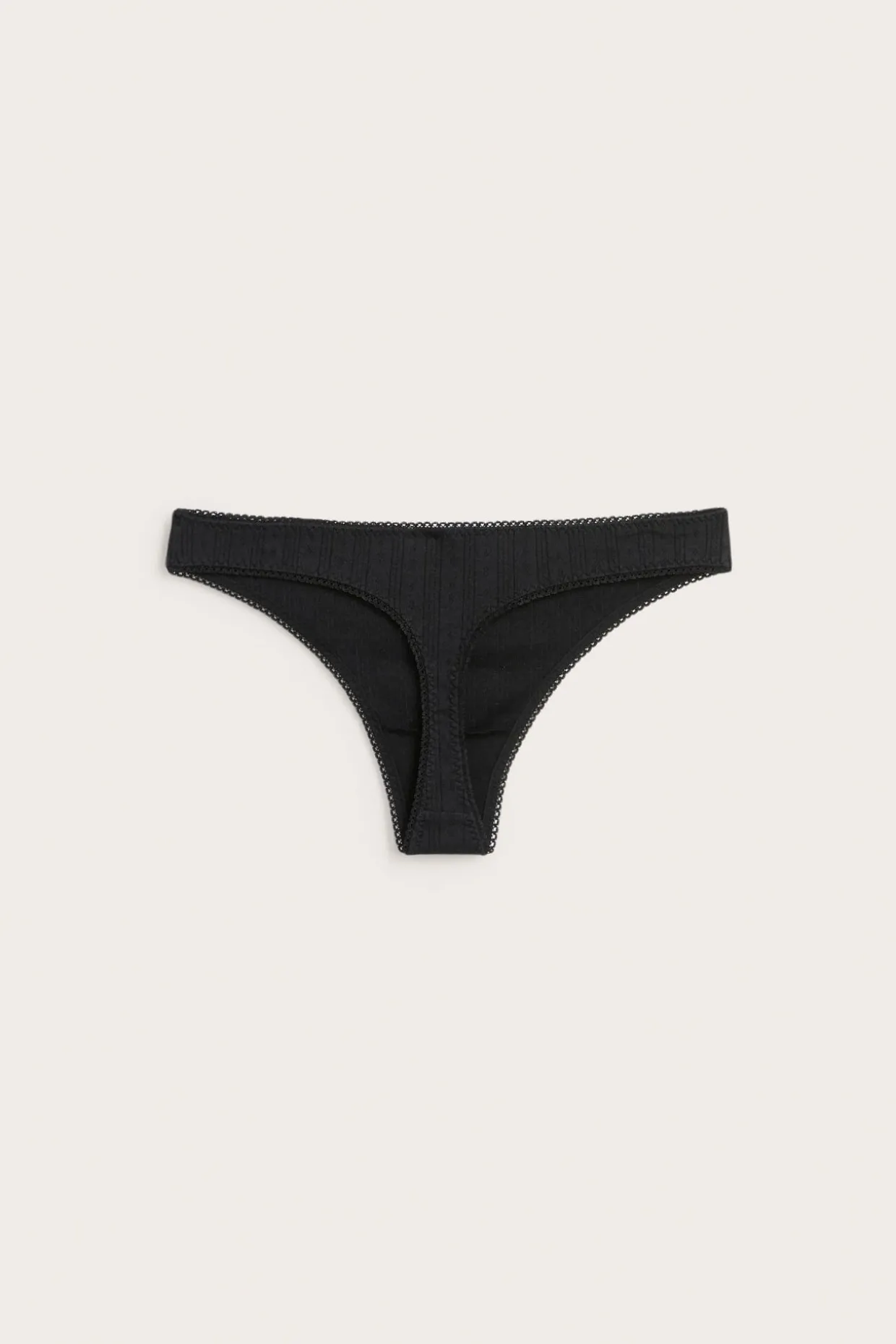Stringtruse i pointelle