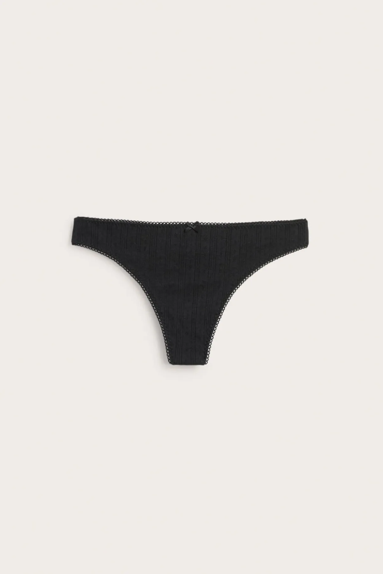 Stringtruse i pointelle