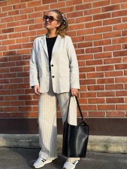 Stripete dressbukser i linblanding
