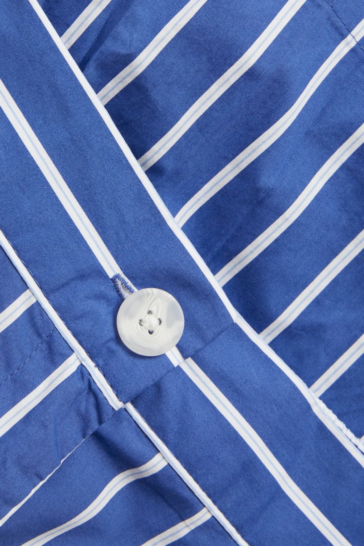 Stripete shorts i bomullspoplin