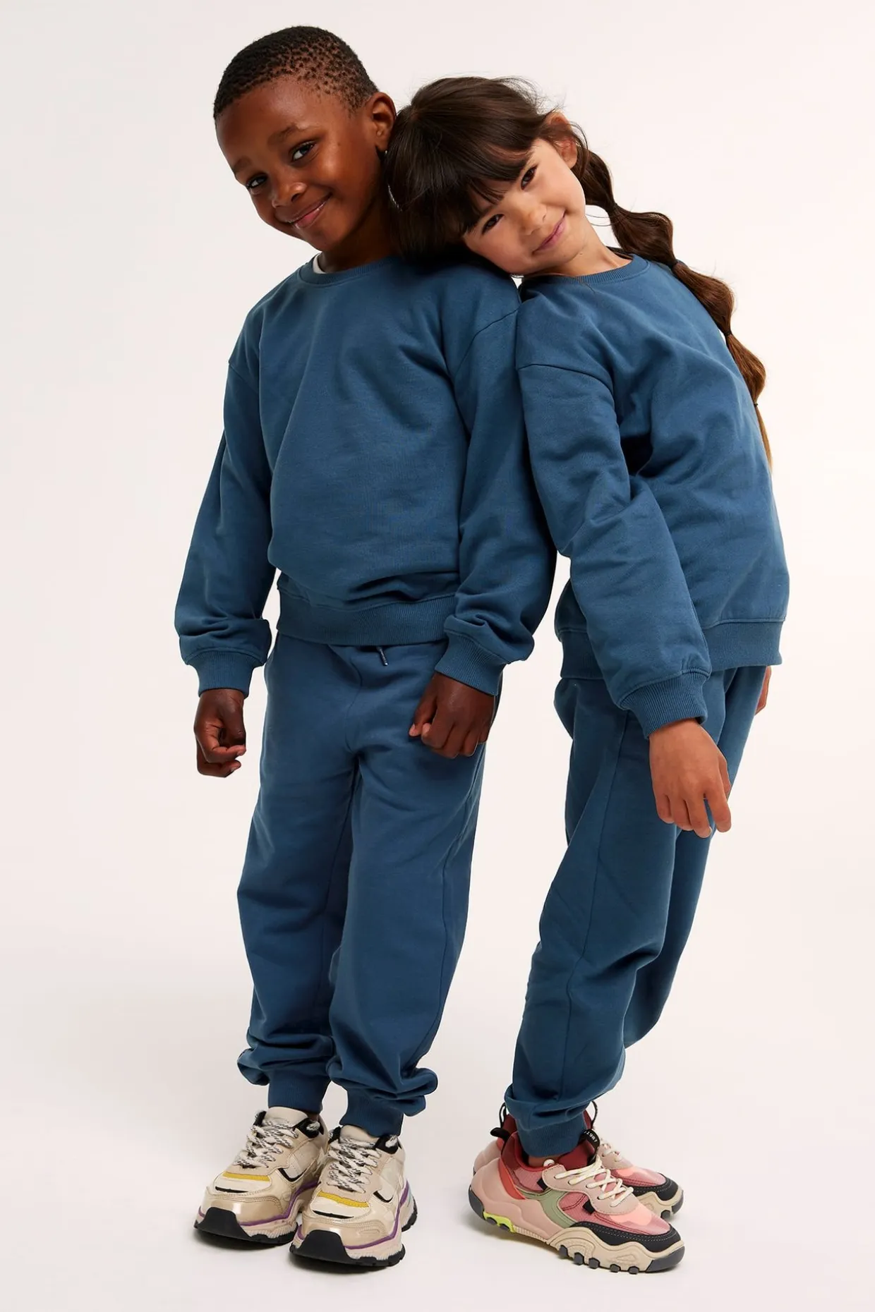 Sweatshirt med børstet innside