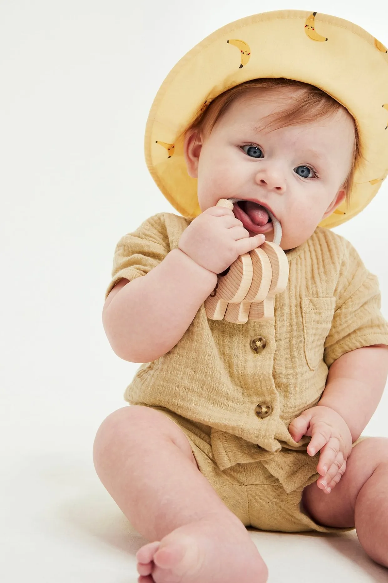 Todelt babysett i musselin