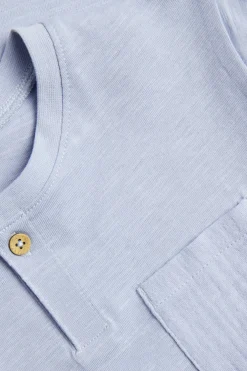 T-skjorte i flosset trikot med lomme